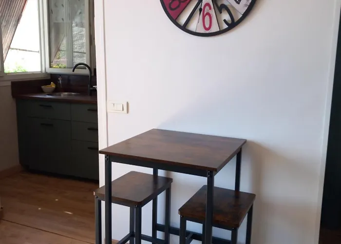 En Baronnies Avec Balcon Et Parking