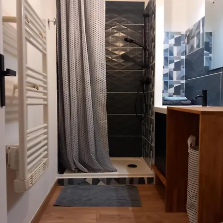 Apartament En Baronnies Avec Balcon Et Parking