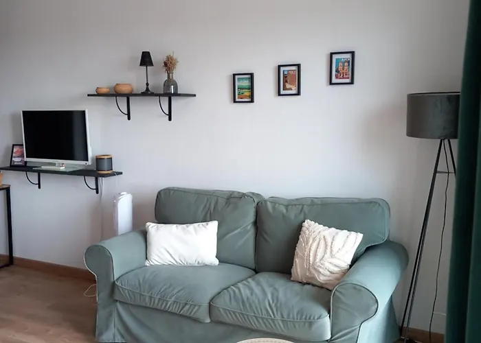 En Baronnies Avec Balcon Et Parking